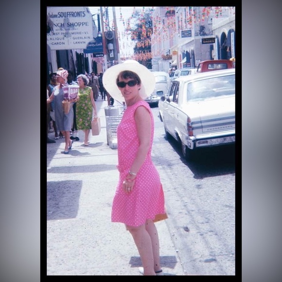 Meet your Posher, Lynn - Picture 5 of 10